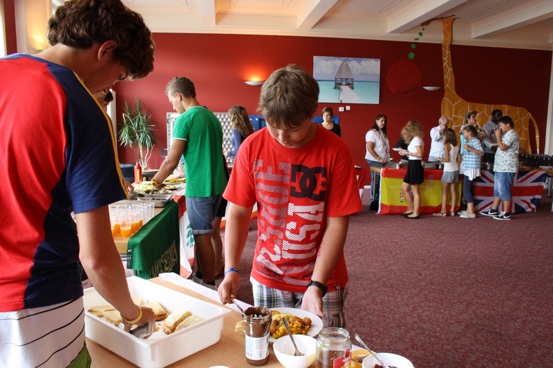 Village Camps International Summer Camp Leysin, Switzerland 2026-08-15 https://www.villagecamps.com/journals_admin/images/715-19-inter (75).jpg